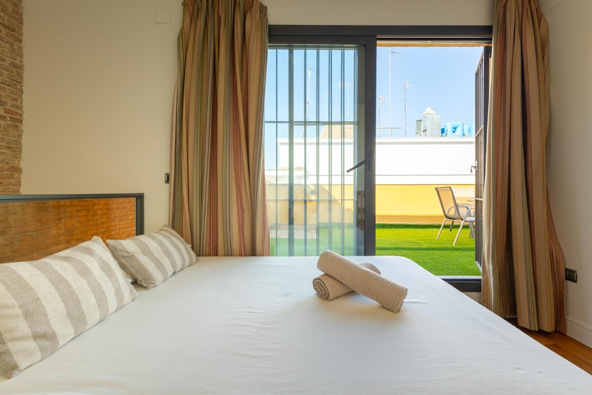 La Maestranza Charming One Or Two Bedrooms Apartments By Ocityzen Sevilla Exterior foto