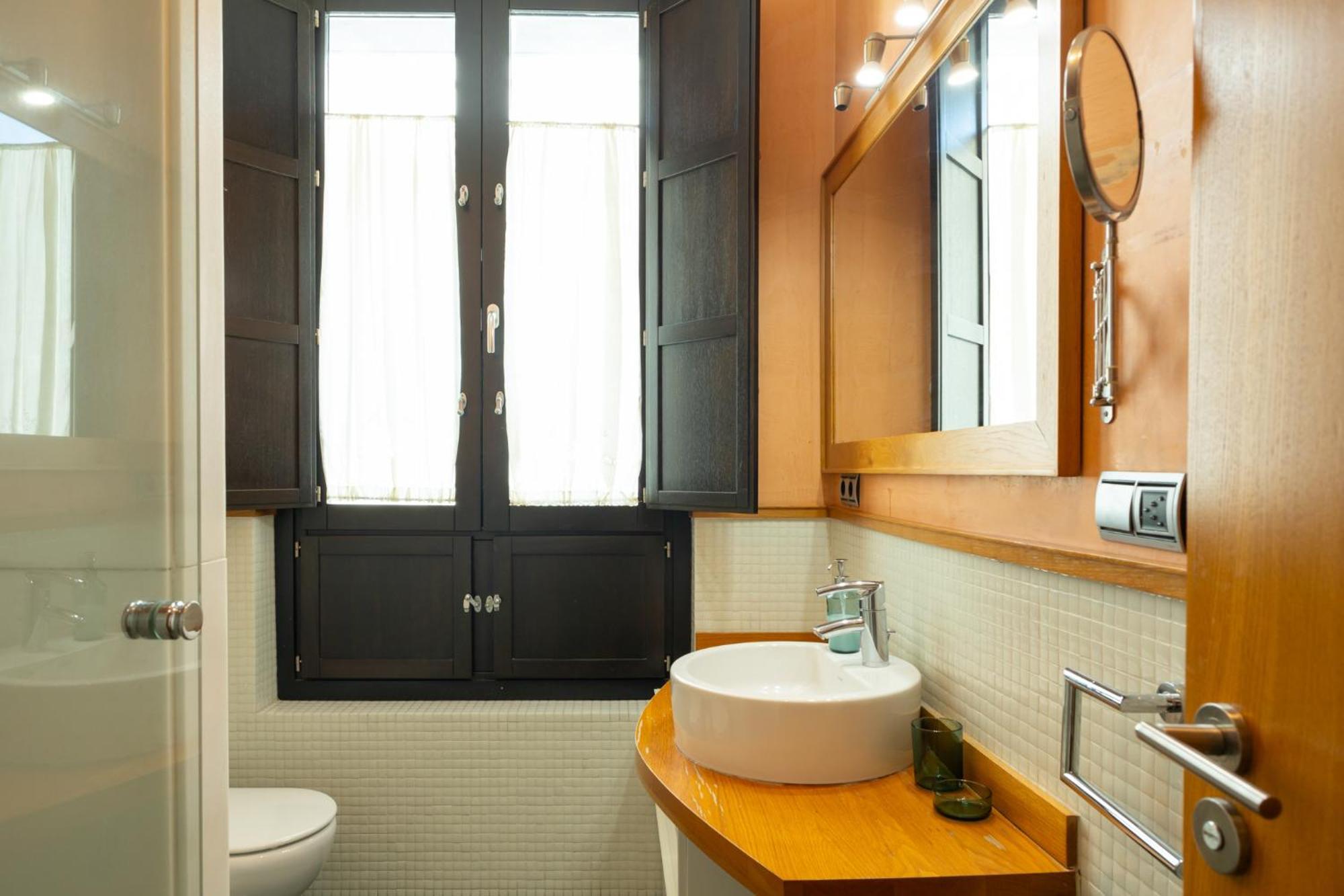 La Maestranza Charming One Or Two Bedrooms Apartments By Ocityzen Sevilla Exterior foto